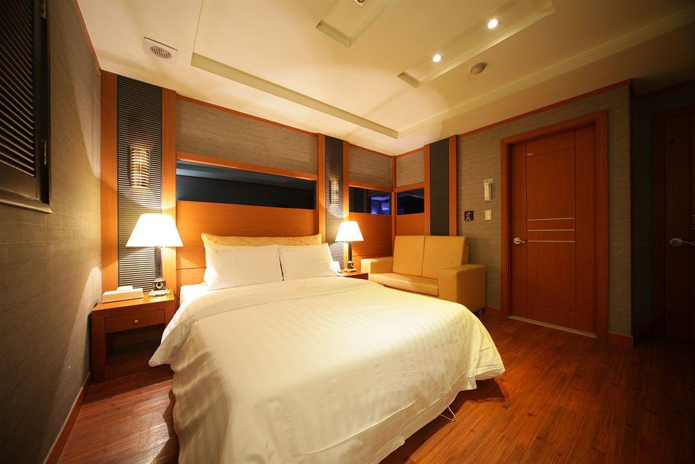 Hotel Noblesse, Yeoksam Seoul Exteriör bild