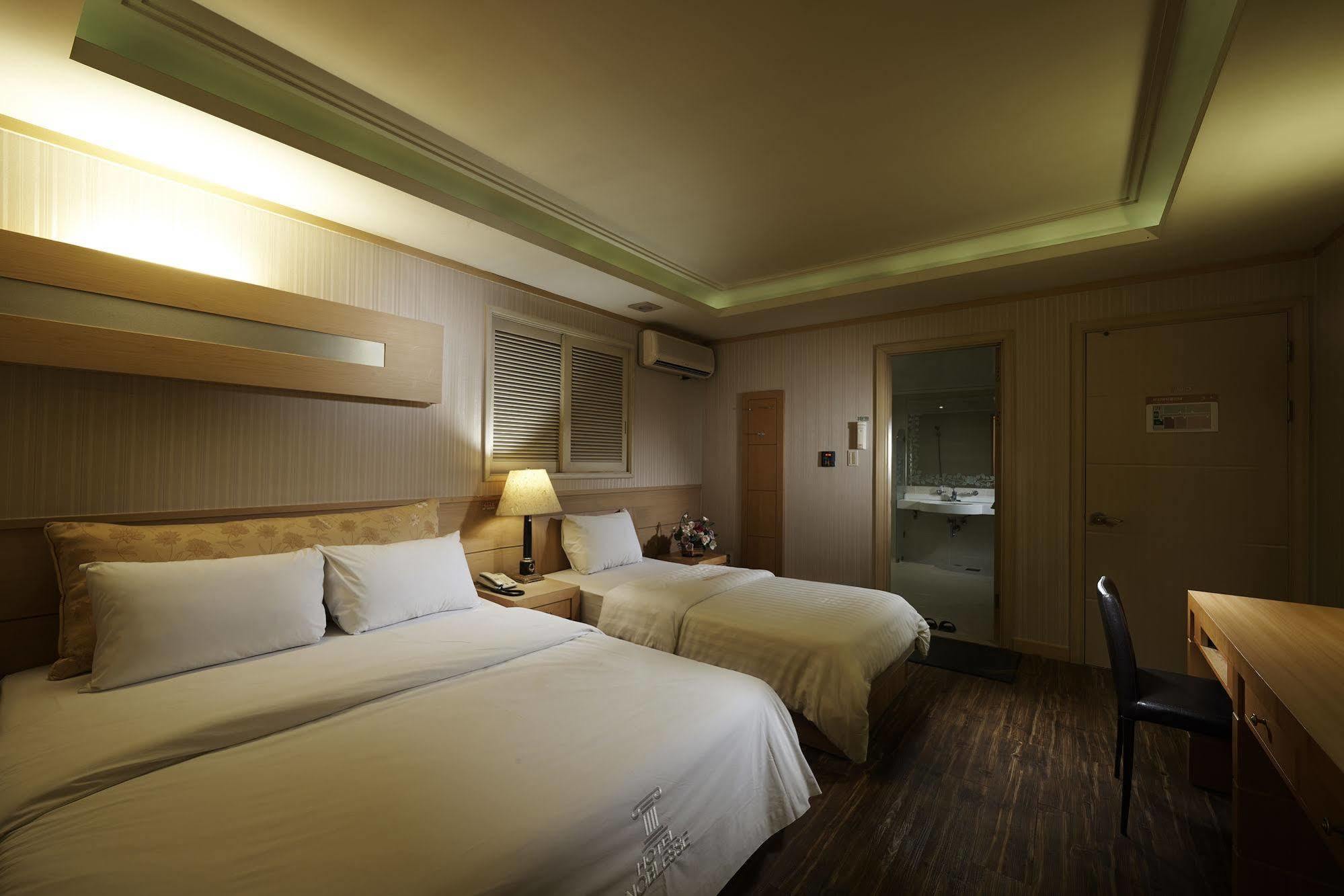 Hotel Noblesse, Yeoksam Seoul Exteriör bild